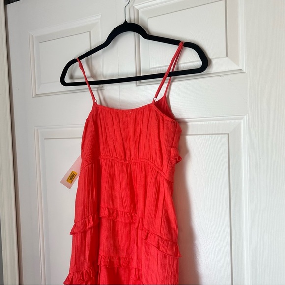 City Vibes Coral Tiered Ruffle Dress Size Small NWT - Picture 8 of 10